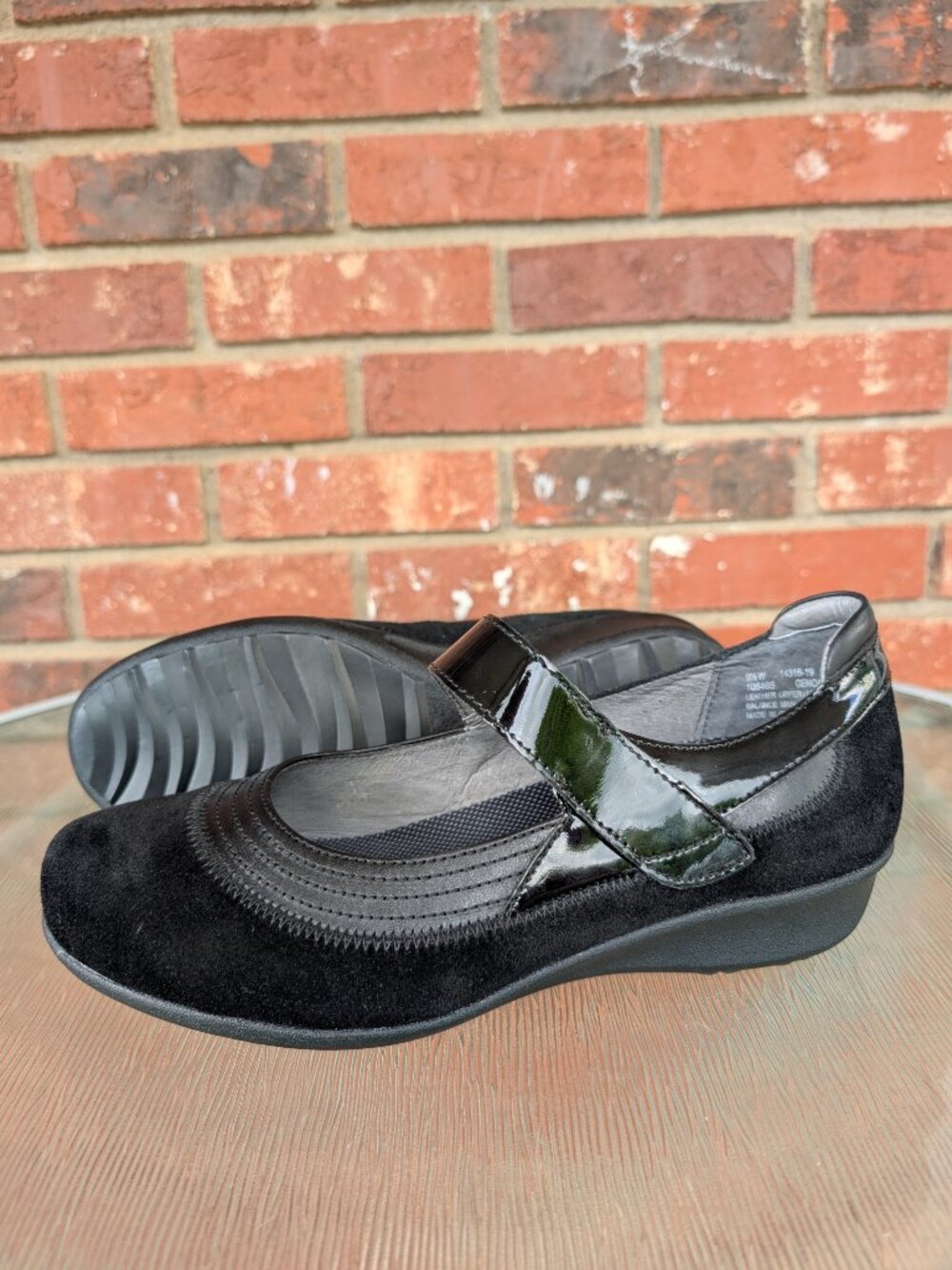 Women's Drew Genoa Black Suede Orthopedic Shoes 9.5 Wide
